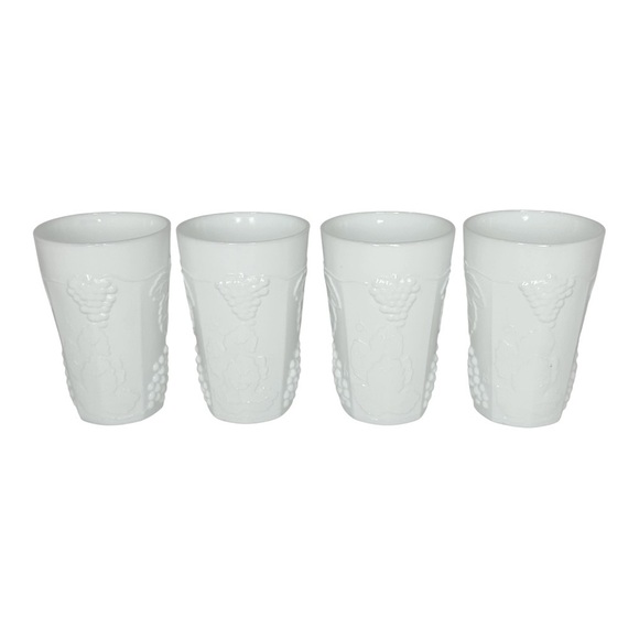 VINTAGE Drinking glasses Set of 4 Milk Glass Grape Leaf pattern Embossed White - Picture 1 of 7